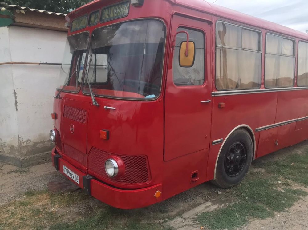 Автобус ЛиАЗ 677 СССР советский ретро авто