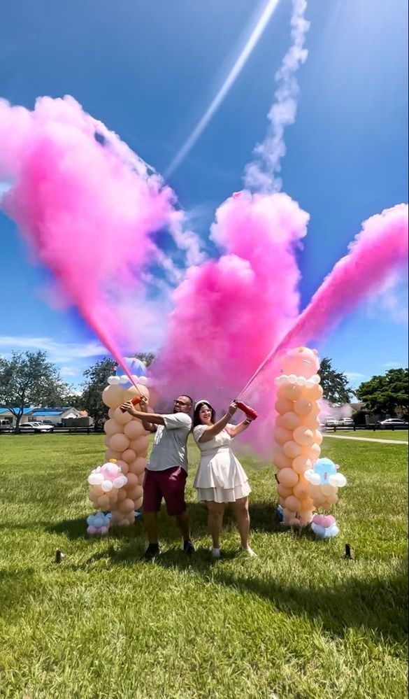 Extinctor / stingator gender reveal / baby shower