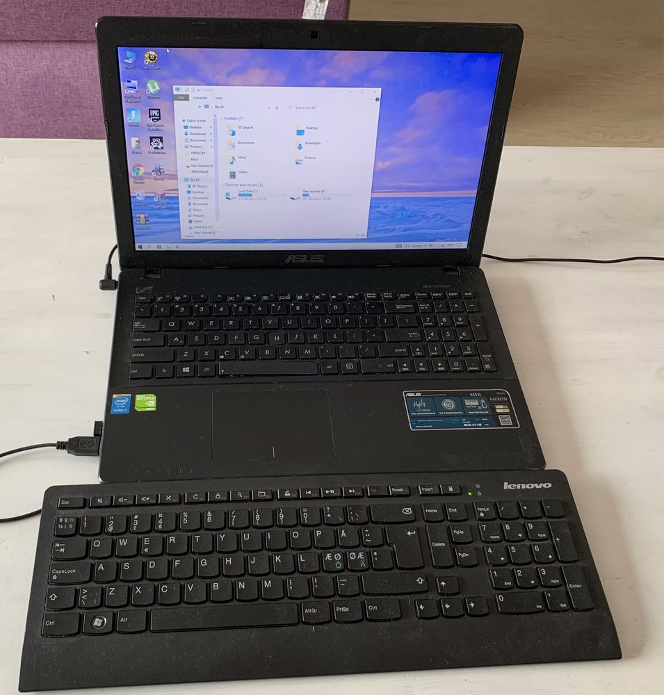 Vand/Schimb laptop ASUS X552L i7 , nvidia geforce 820M