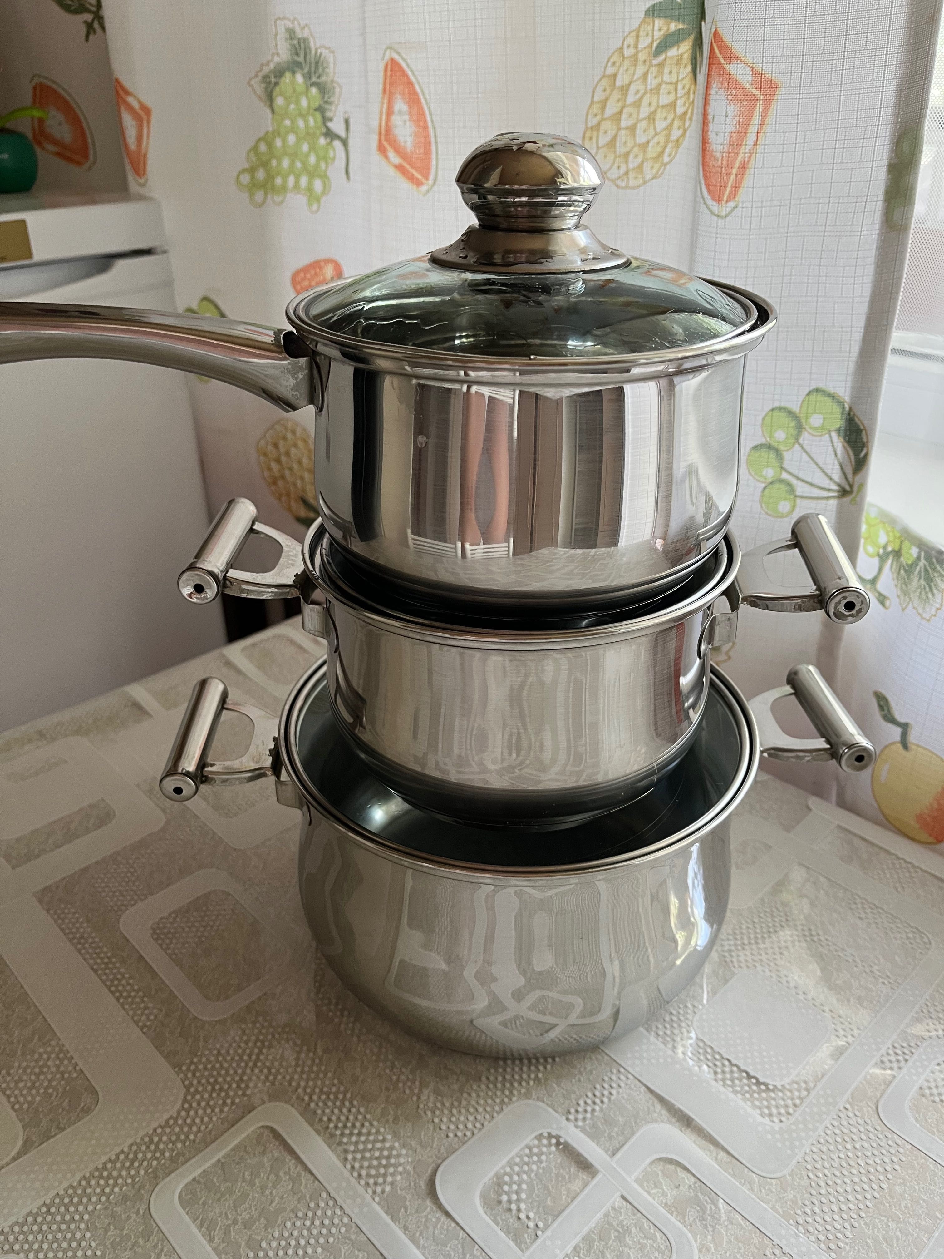 Продам кастрюли 3 шт;  посуду разную