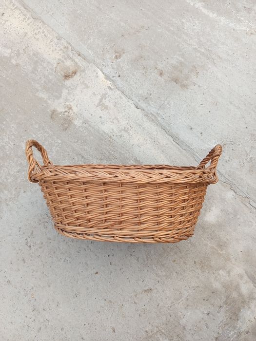 Cos impletit din nuiele ( 1 singur coș)