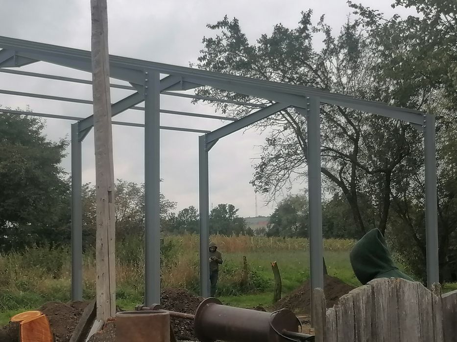 Vand hale metalice 16cu36m din ipe 240 dor facem mai multe marimi la c