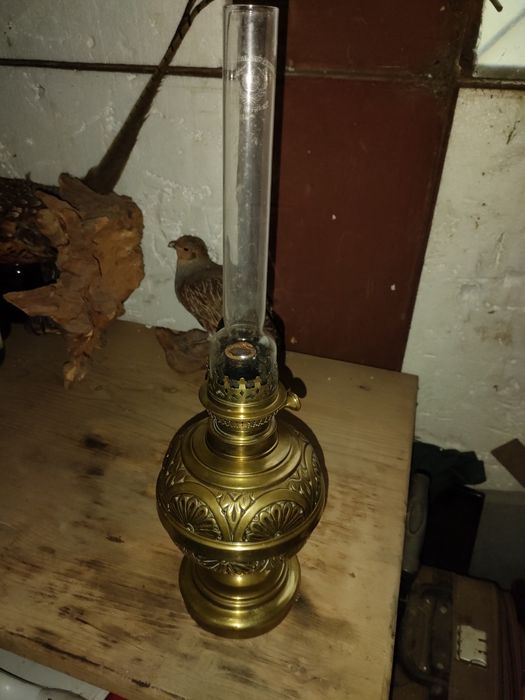 Lămpi vintage cu petrol