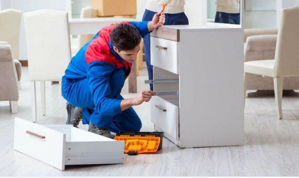 Mebel zborka ishlarini qilamiz.