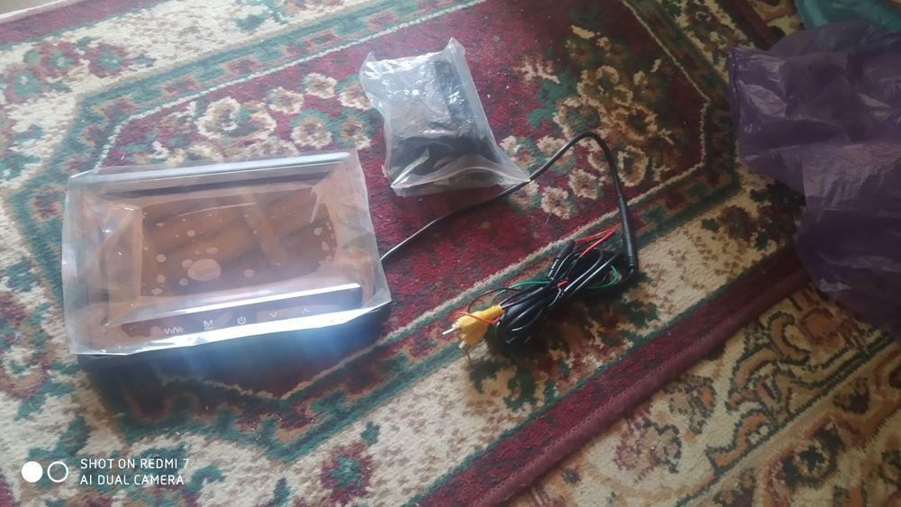 Продаю универсальный Монитор