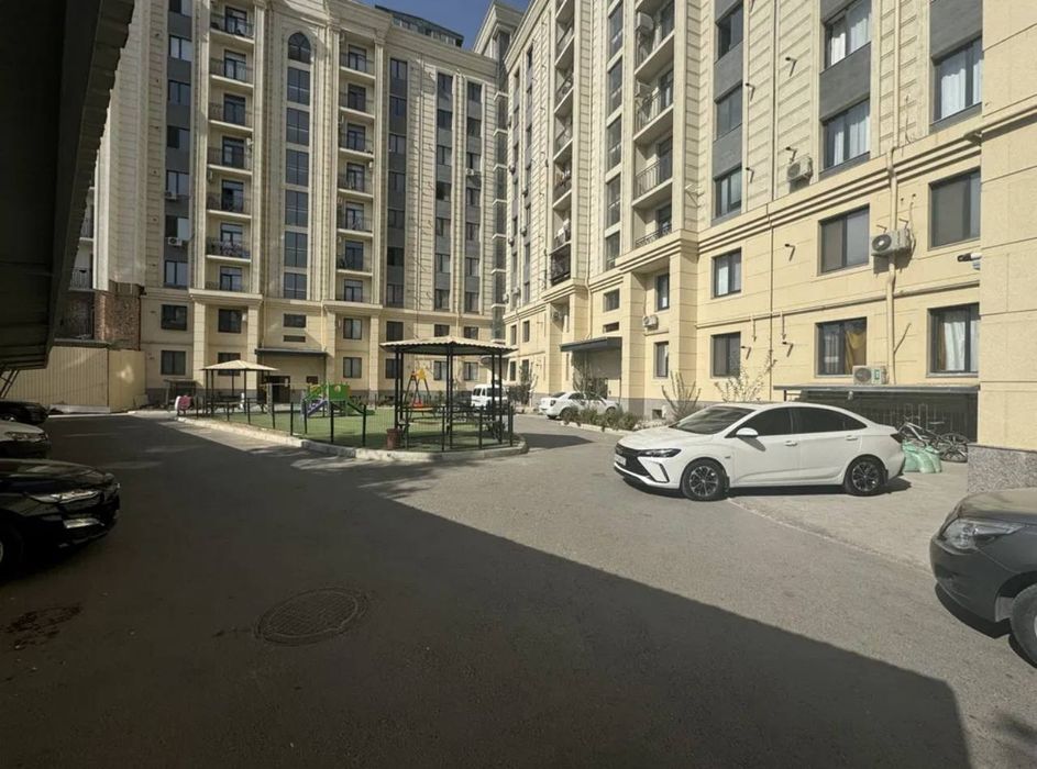 * НОВОСТРОЙКА 1/1/10 Чиланзар 14 квартал Ориентир Афруз Продаётся