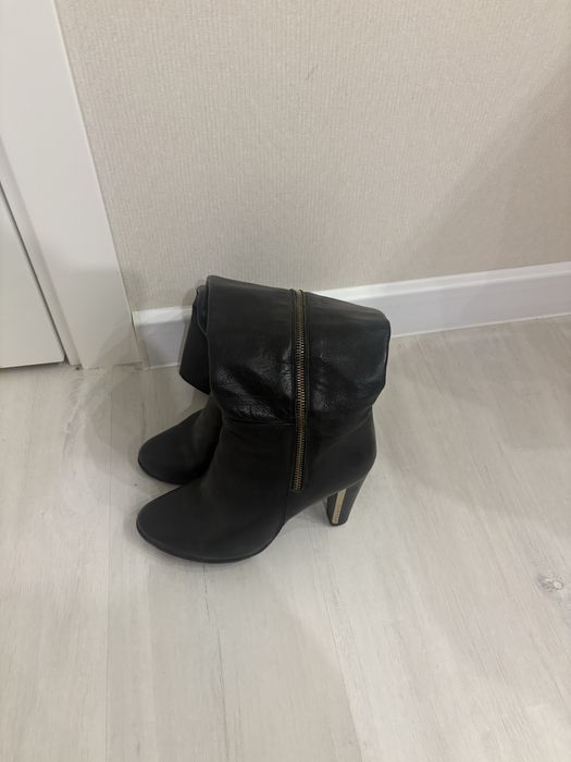 Продам зимние сапоги