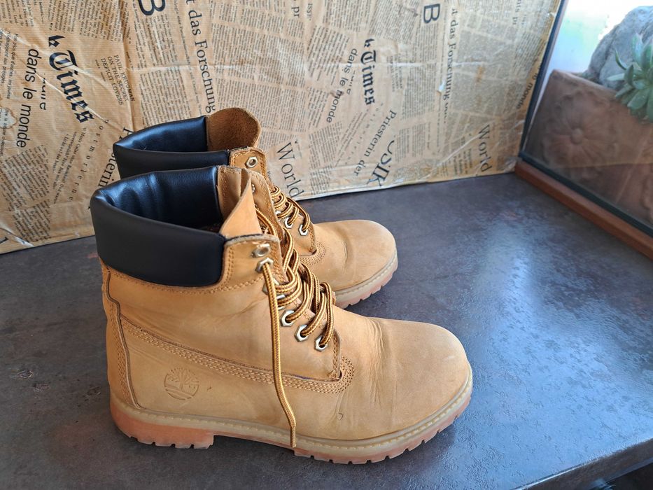 детски боти,кубинки,зимни обувки номер 39 Timberland,за момче