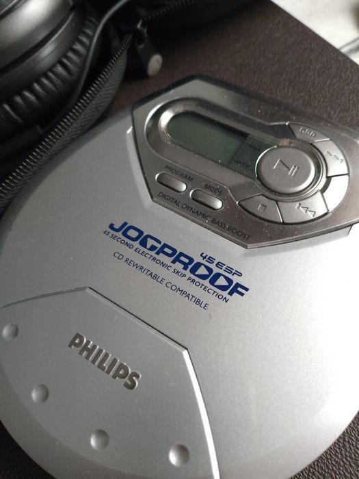 Miniduvid Philips cu set căști și Cablurii