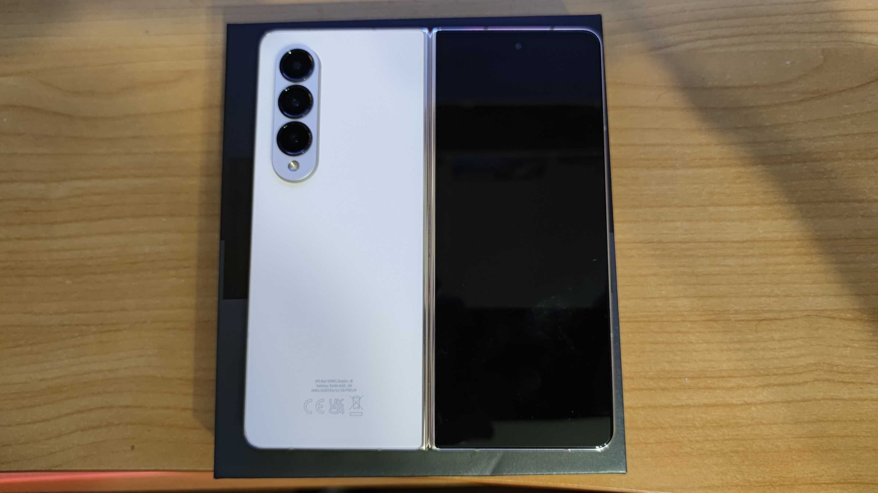 Samsung Galaxy Fold 4 512 GB + калъф писалка - гаранция до 28.11.2026