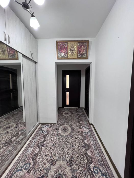 УЙ СОТИЛАДИ СРОЧНО Янгихайот тумани 10-худуд 9/3/3 68 квадрат