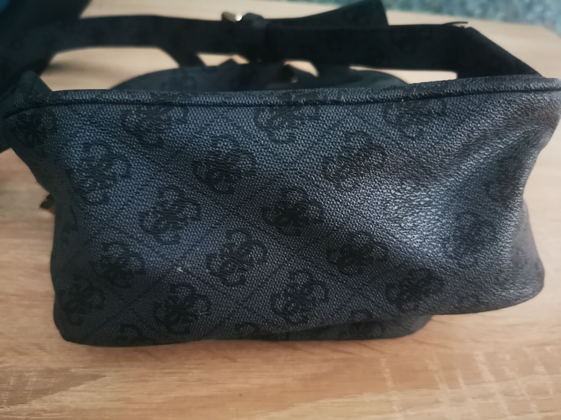 Rucsac dama guess aproape nou
