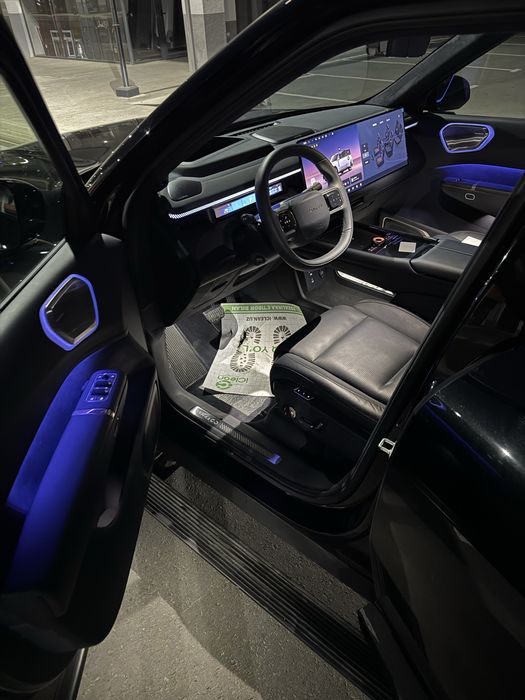 Lynk&Co 900 1.5T Hybrid V Nalichii