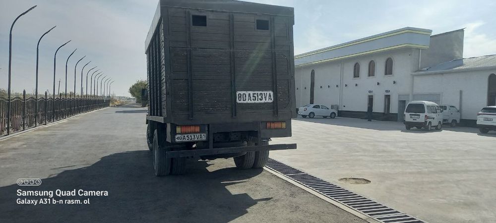 Зил - 131 сотилади.