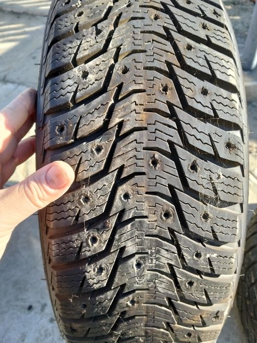 Шины зимние  5 штук R15