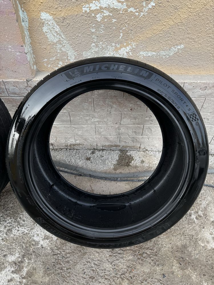 Продаю балоны Michelin R23