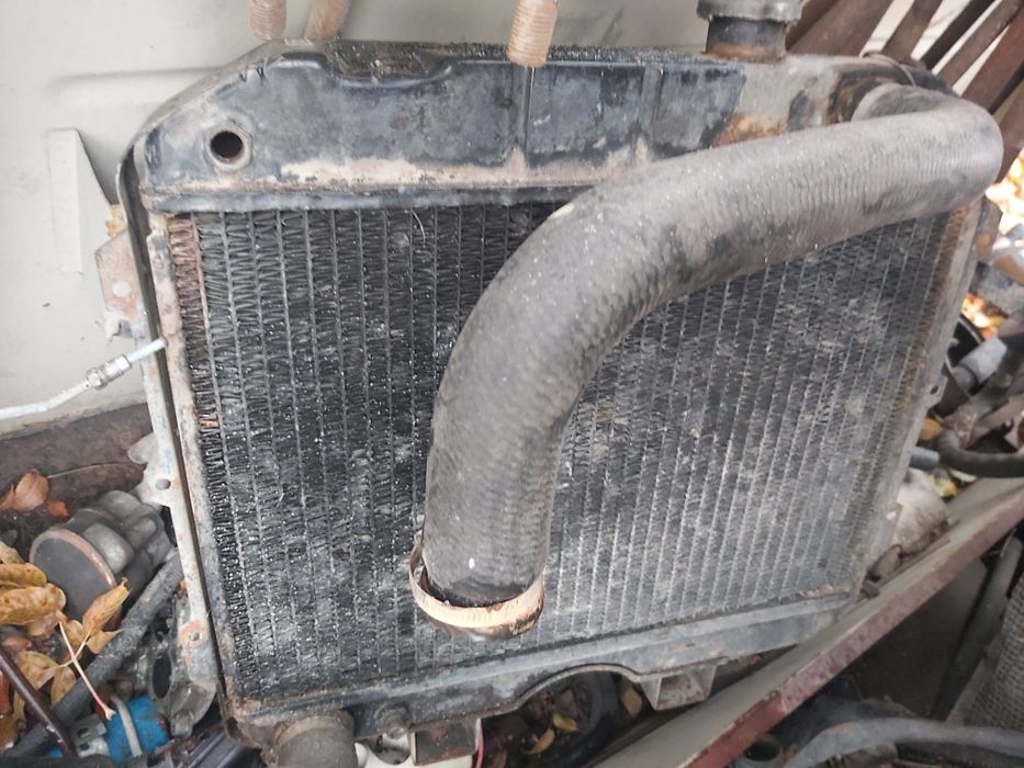 Продам радиатор уаз