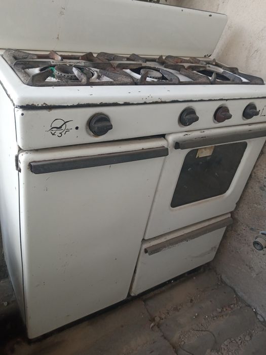 Продам газ плиту советский