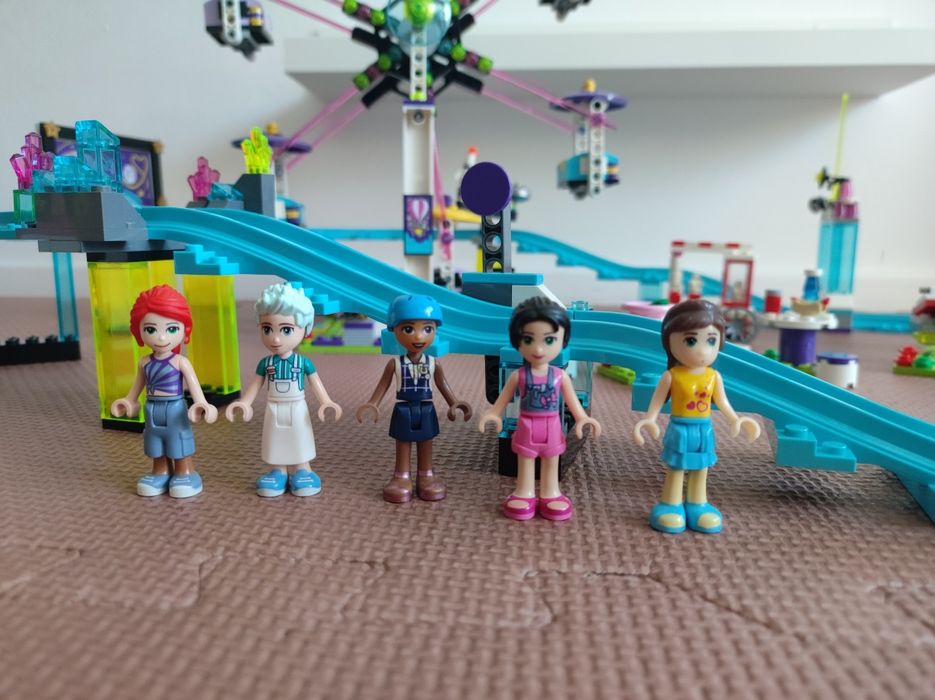 Lego Friends 41130 XXL Parc de distracții - Roller Coaster