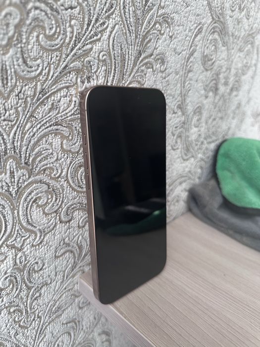 Iphone 16 pro max в отличном состоянии 100 акб