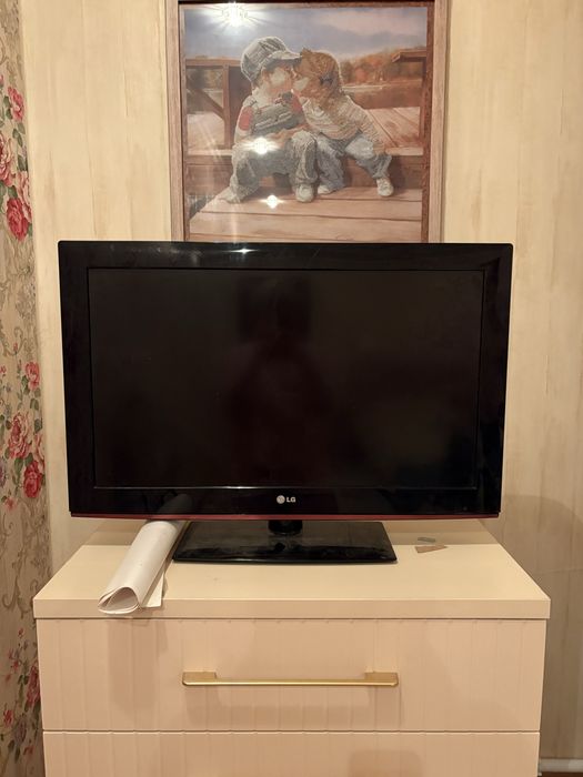 Продам телевизор