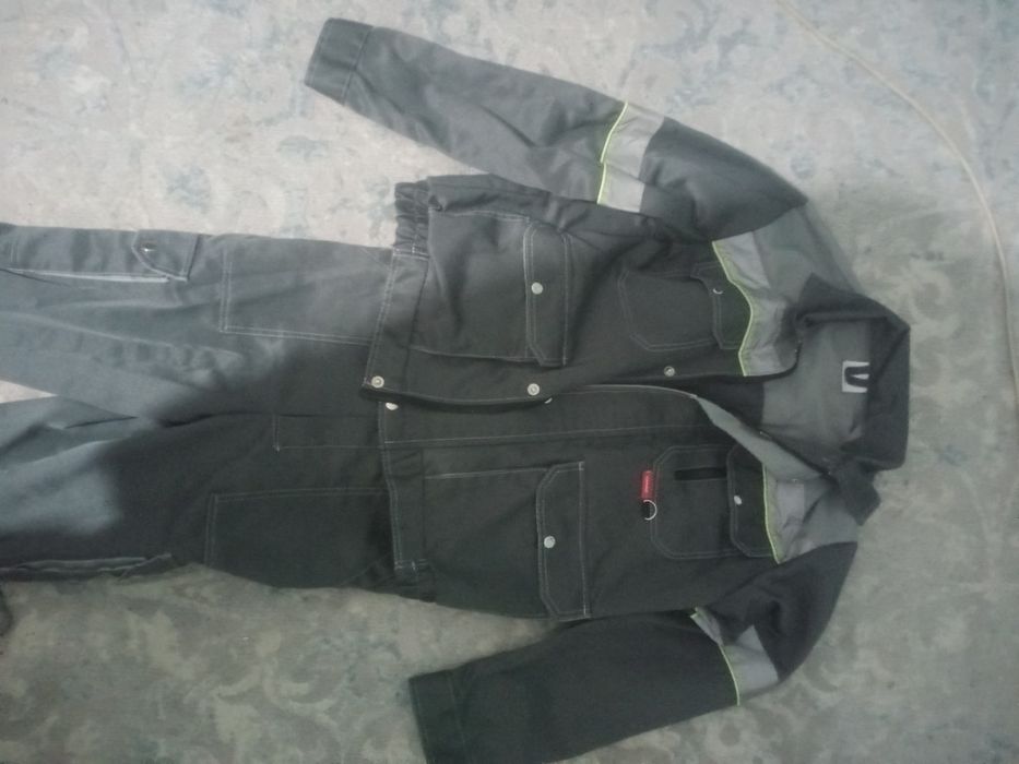 Продам спецодежду