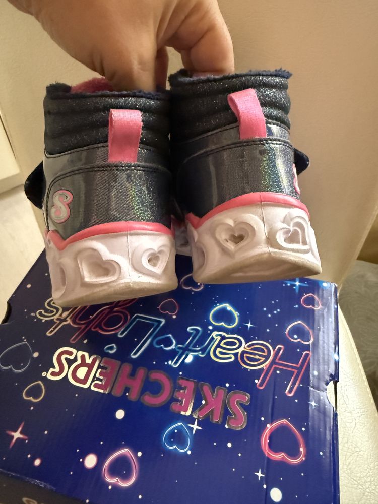 Детски светещи боти Skechers, номер 29