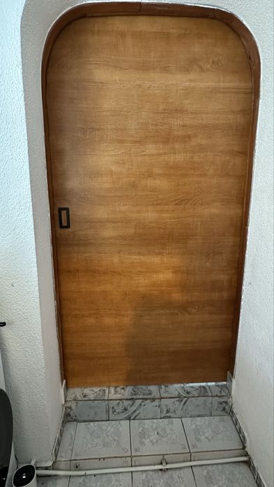 Usa glisanta de vanzare urgent!! Sunt dispusa sa negociez