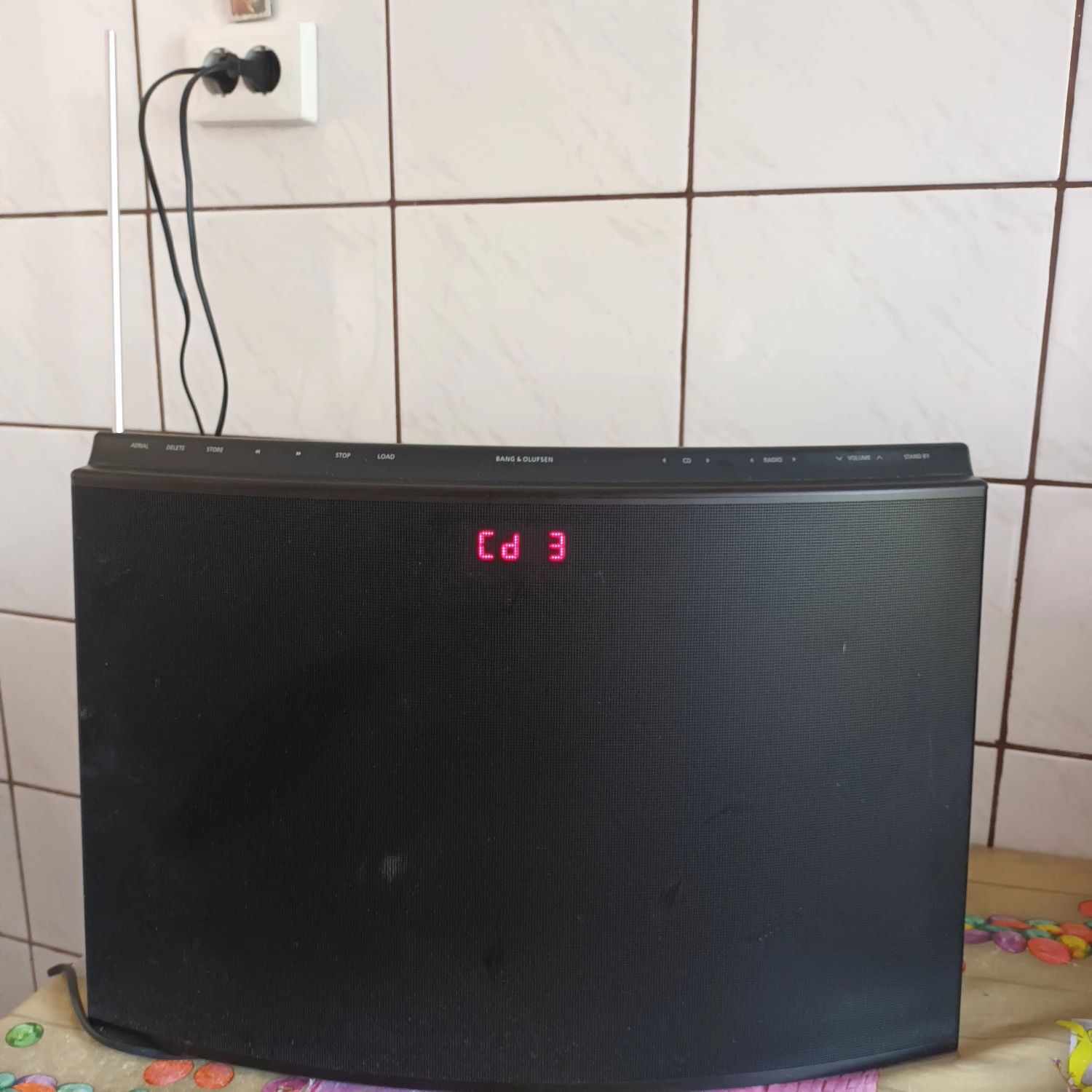 Boxa Bang Olufsen cu radio și cd model Beo Sound  tip 2581