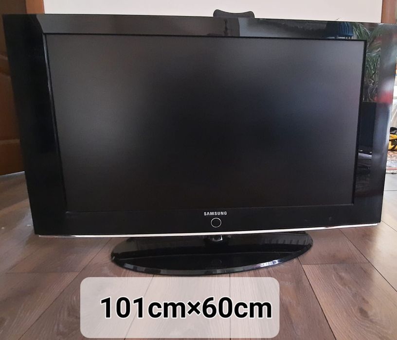 Urgent! Vand  2 televizoare 500 leiei