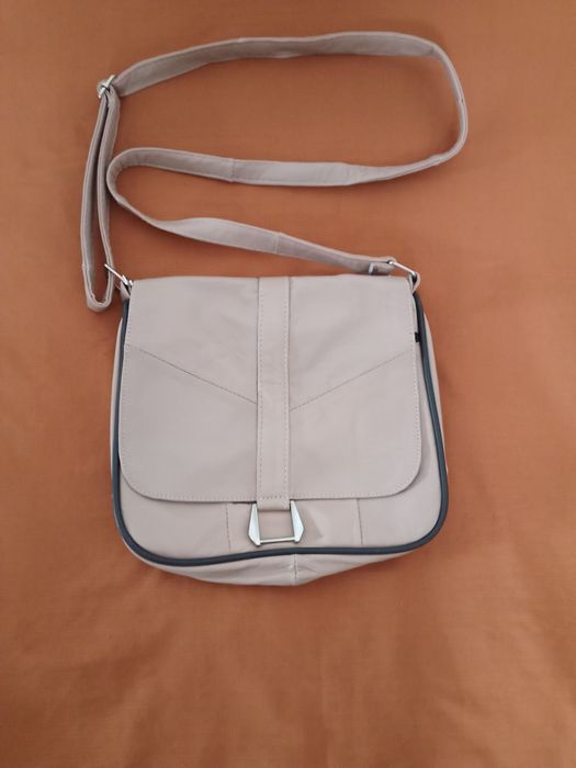 Продам сумку из натуральной кожи