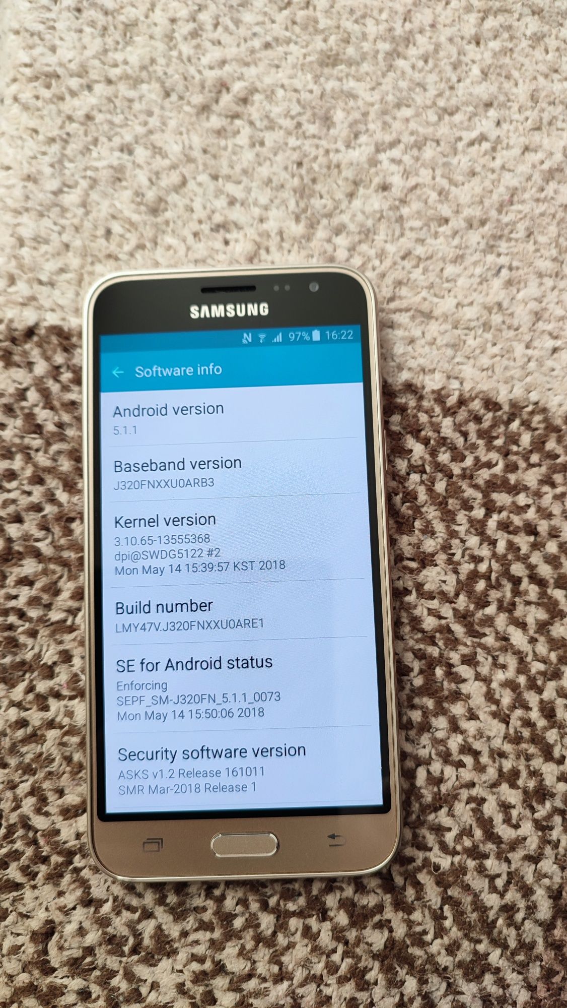 Продавам Samsung J3 2016 8GB SM-J320FN