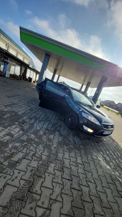 Vând Ford Mondeo