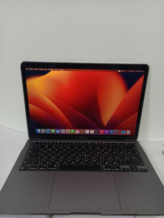 Apple MacBook Air 13 дюймов 2020 года (г.Алматы)