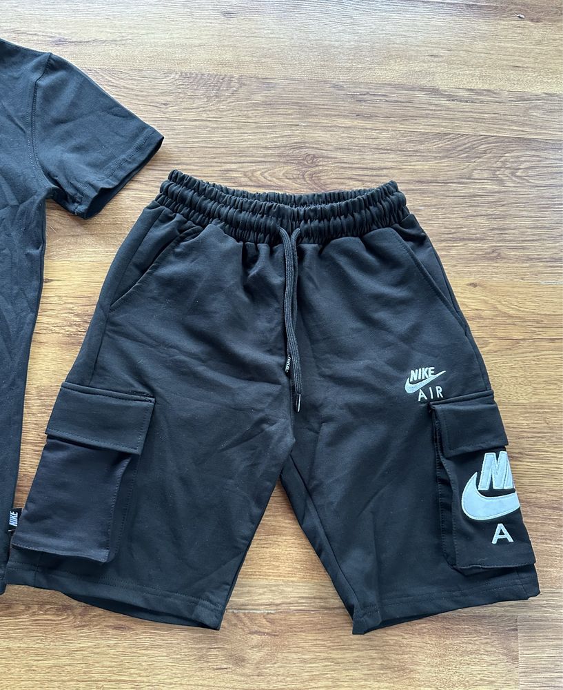 Мъжки,памучен,черен,къс екип Nike Air с карго долнище