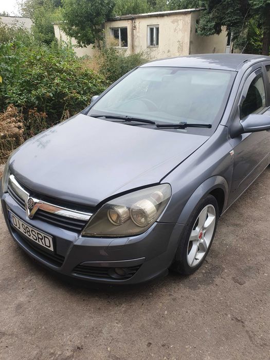 Fata competa / Piese dezmembrari  Opel Astra H 1.9 CDTI 150 Cai
