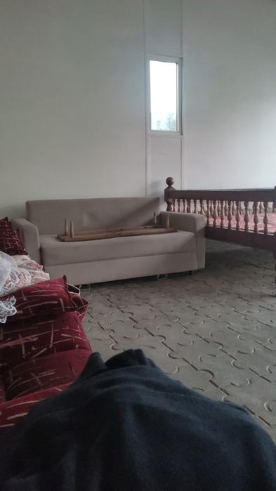 Диван бежевый состояние хорошое