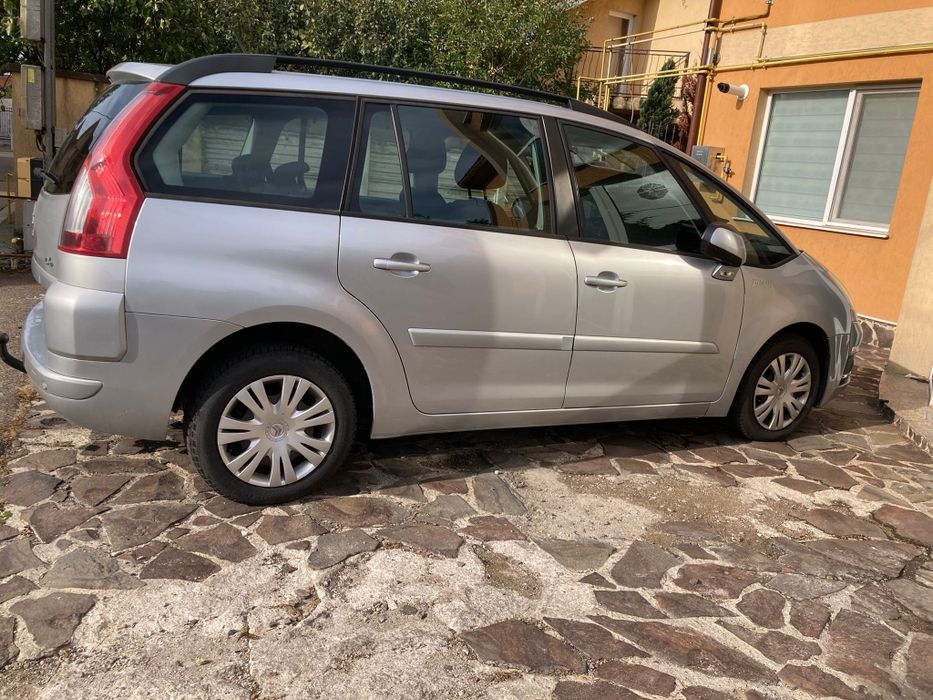 Vand Citroen Picasso 2012 cu cutie robotizata