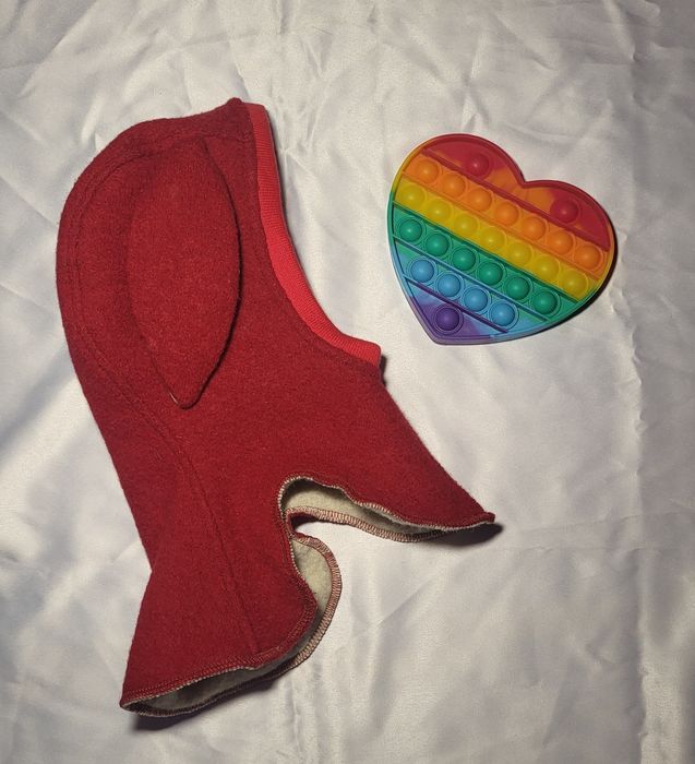 Cagula groasă din lână organică fiartă dublată cu jerse de lână