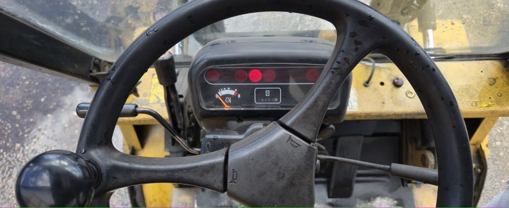 Продава се газокар CATERPILLAR GP25K 2003 година вдига височина 3300 м