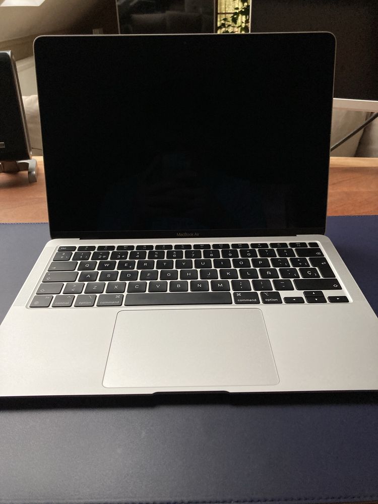 Laptop MacBook M1