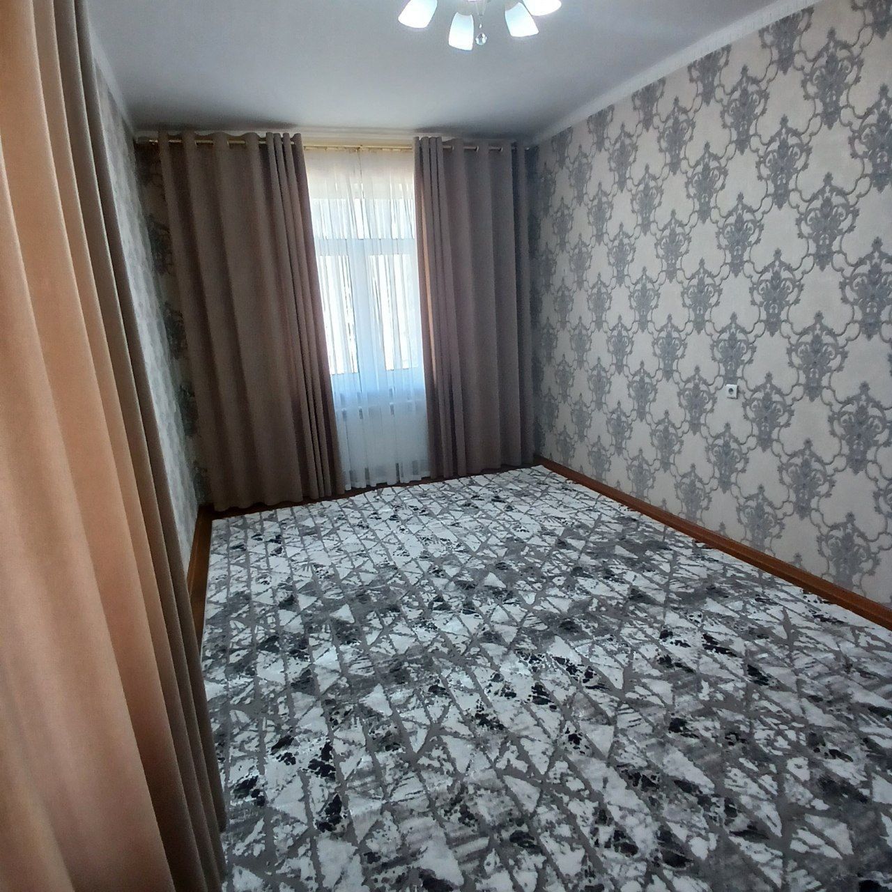 Метро Чиланзар 2/5/5. 60м2. Новостройка