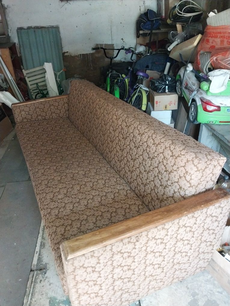 Продам диван, советский