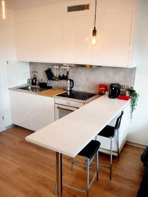 Дава се под наем Едностаен апартамент в Пловдив, Младежки Хълм - 50 кв.м за 204 € - Снимка #1