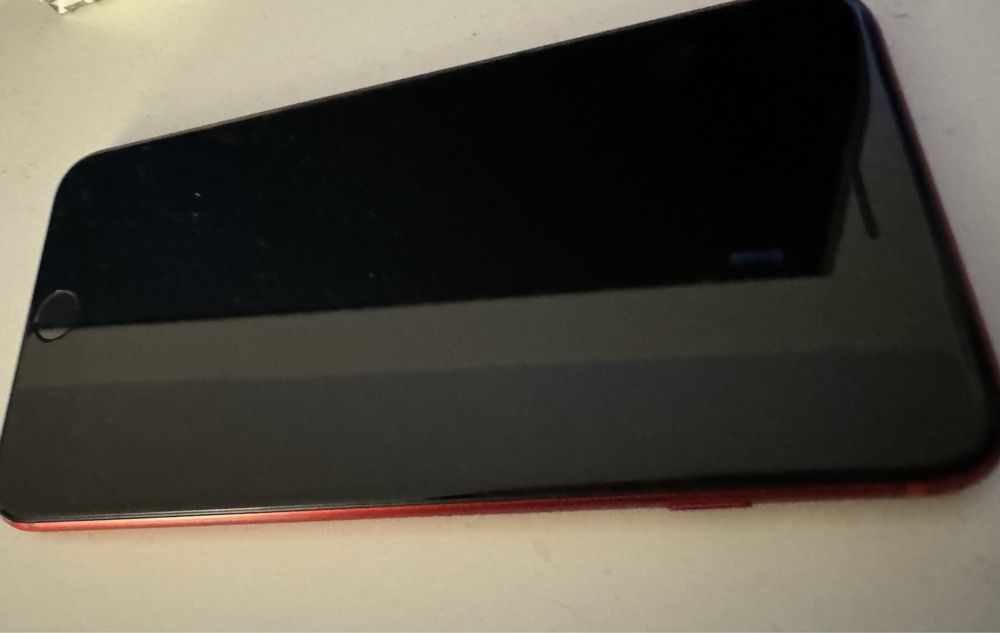 Vand Iphone 8 plus Red 93% baterie (originala)