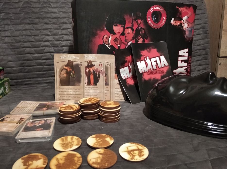 Настольный игры для компании мафия, башня, уно