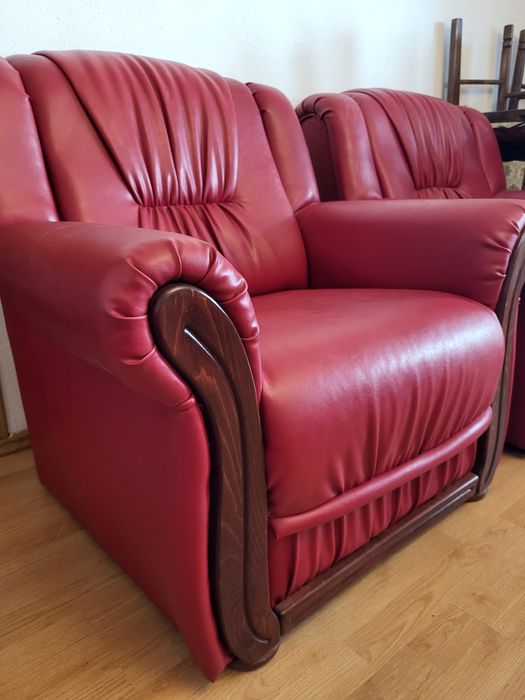 Canapea si fotolii piele rosie