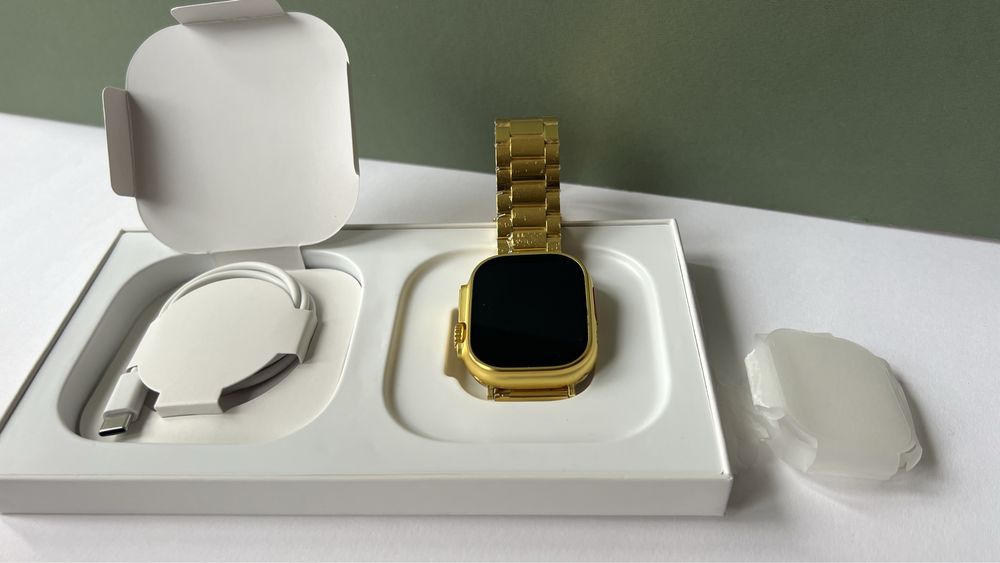 Apple Watch ULTRA, Titanium case, Gold Alpine metal Loop, 49mm, S