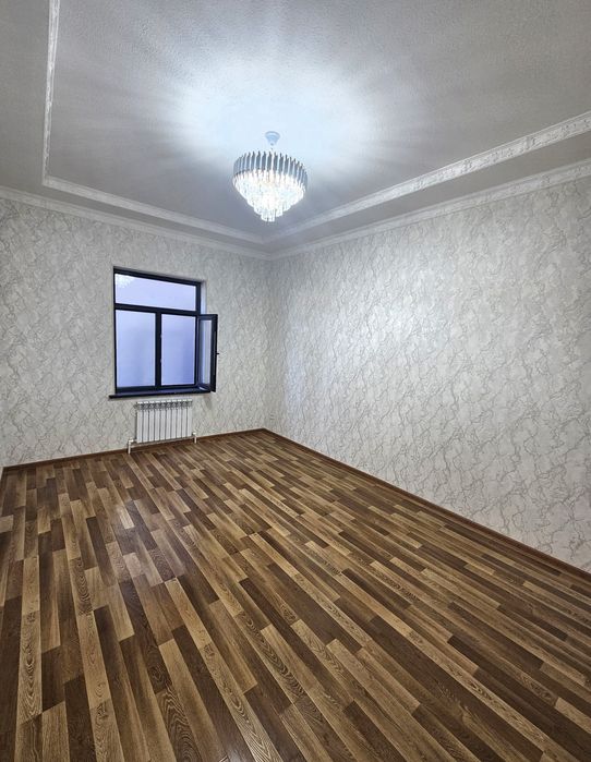 Қибрай тумани Тинчлик маҳ. 3 сотихли 4 хонали янги уй сотилади..