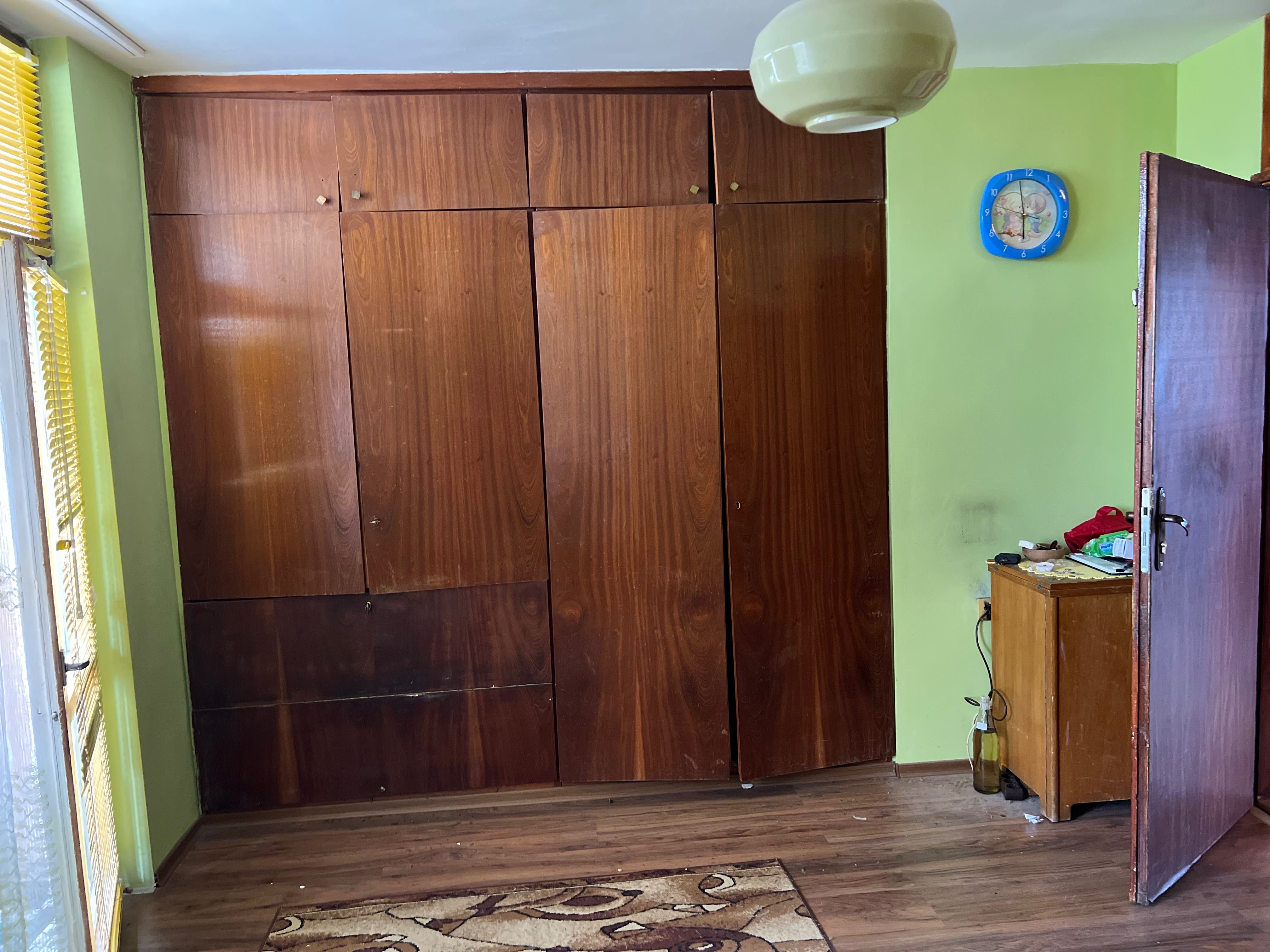Продаваме апартамент без брокер - Шумен добруджанския 96кв. чиста площ